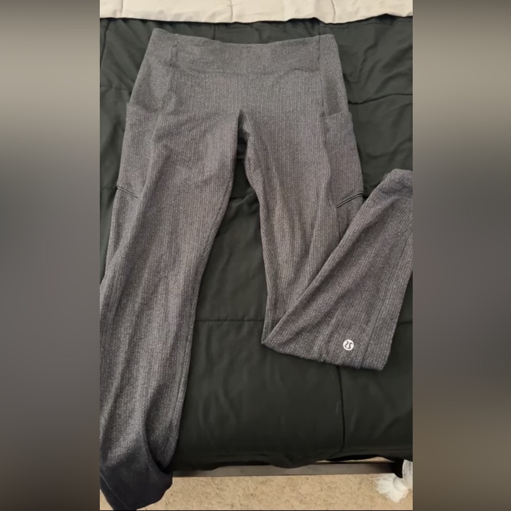 Lululemon leggings with pockets brand new